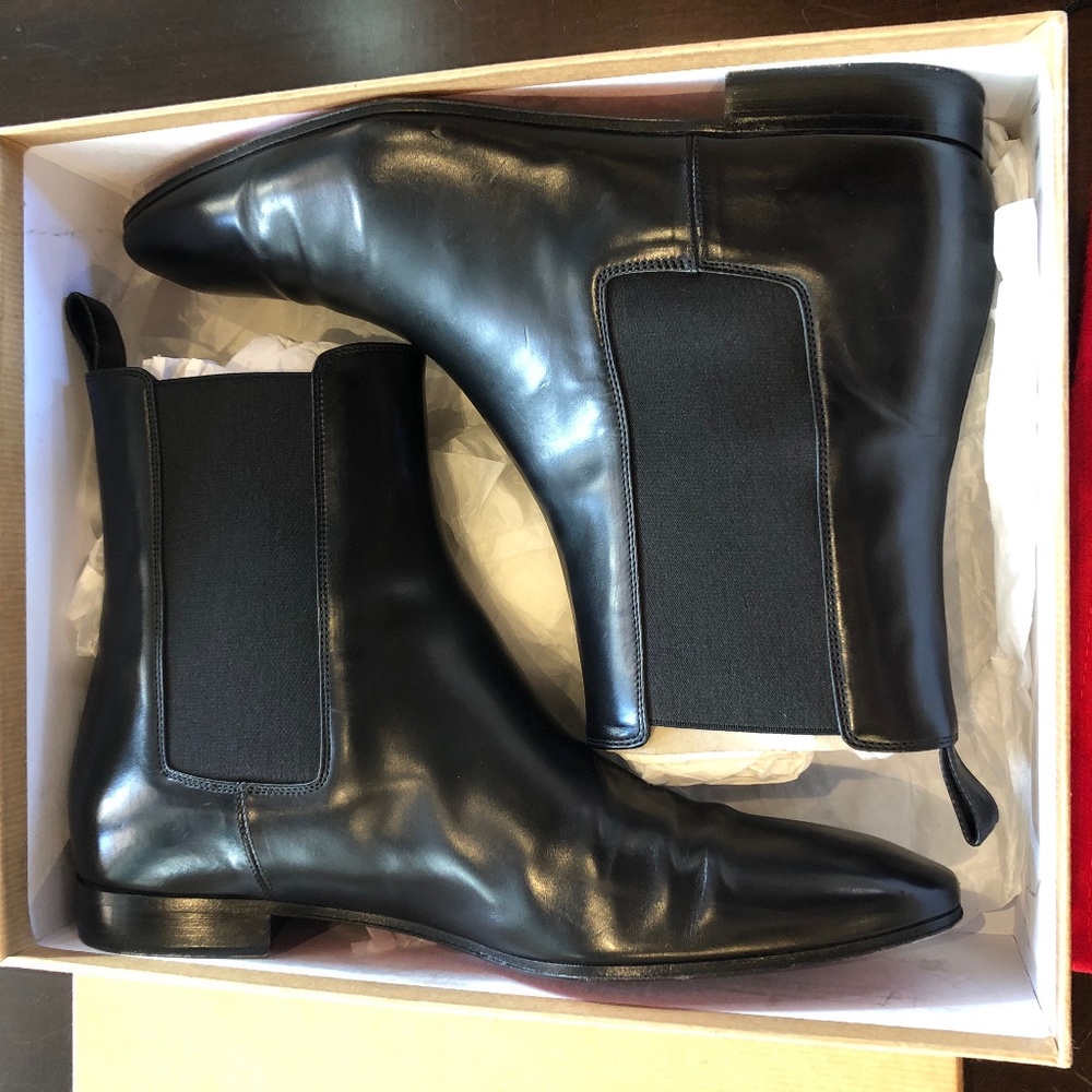 Christian Louboutin Flat Leather Chelsea Booth